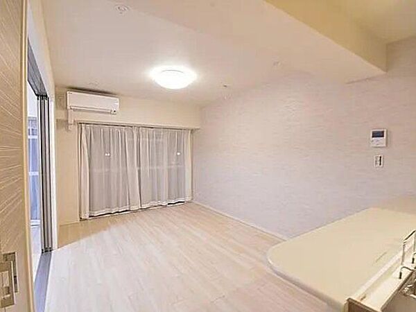 豊かな居住性と、クオリティが見事に調和した住空間は、住まうことの喜びを感じさせてくれます。