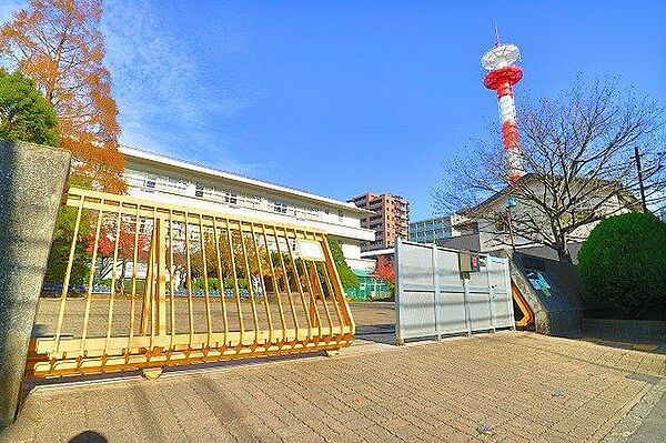 川崎市立宮前小学校 400m