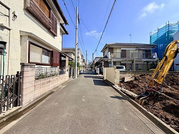 お住まい探しの中で是非チェックして頂きたいのが、前面道路の交通量と安全性、周辺の幹線道路の状況等です。