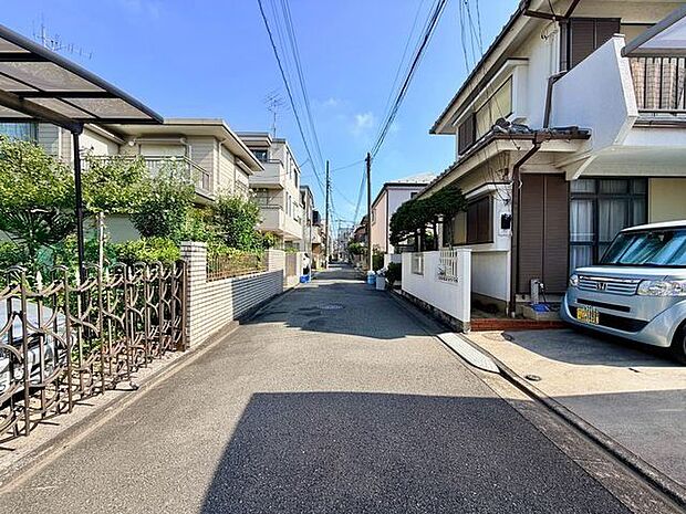 お住まい探しの中で是非チェックして頂きたいのが、前面道路の交通量と安全性、周辺の幹線道路の状況等です。