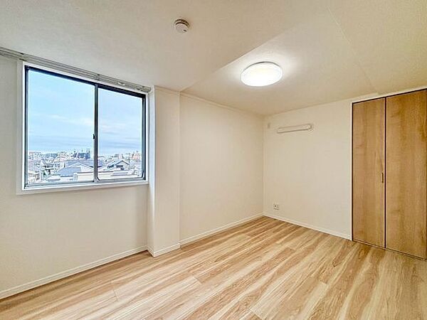 一日の中で多くの時間を過すことになる住まいだからこそ、いつも穏やかな空間であるように心掛けています。