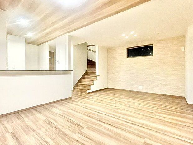 豊かな居住性と、クオリティが見事に調和した住空間は、住まうことの喜びを感じさせてくれます。