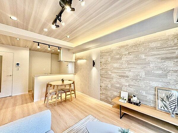 洗練されたデザインと機能性が織りなすこだわりの住空間。ゆったりとした時間をお過ごしください。