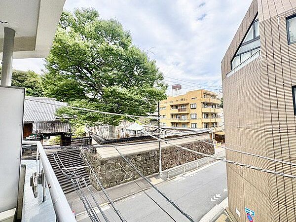 さまざまな表情の景色を眺めながら、くつろぎのひと時をお過ごし頂けます。