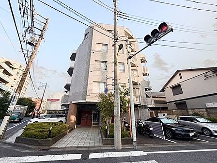 住まいは明日へのエネルギーを養うオアシスだとすれば、元気のでる存在でなければなりません。