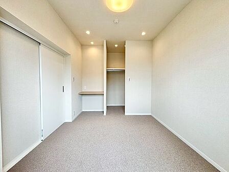 一日の中で多くの時間を過すことになる住まいだからこそ、いつも穏やかな空間であるように心掛けています。