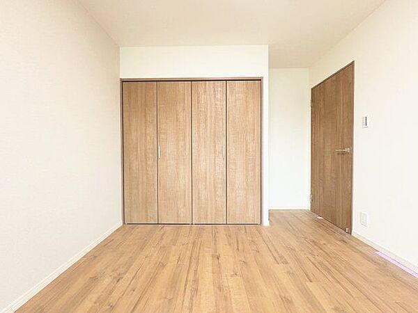 一日の中で多くの時間を過すことになる住まいだからこそ、いつも穏やかな空間であるように心掛けています。