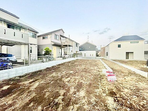 家族のニーズに合わせた間取りプラン。心地よい空間を創造します。