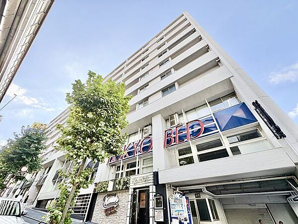 明るさとぬくもりを感じる、落ち着いた佇まい。ずっと色あせない、愛情の持てる外観。