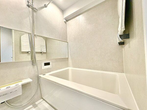 シンプルながらリラックスして気持ちよく入浴できる空間は、すべての人の毎日を豊かにする場所です。