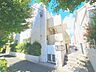 外観：周辺は閑静な住宅街。ゆったりと落ち着いた時間をお過ごしいただけます。