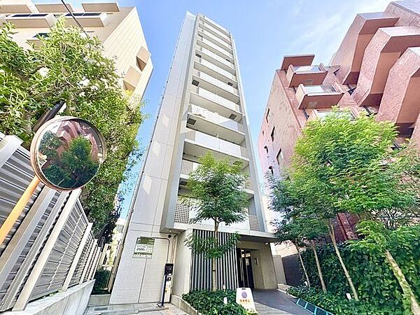 休日にショッピングを愉しんだり、美味しいものを食べたり、そんな彩りある暮らしが享受できる立地です。