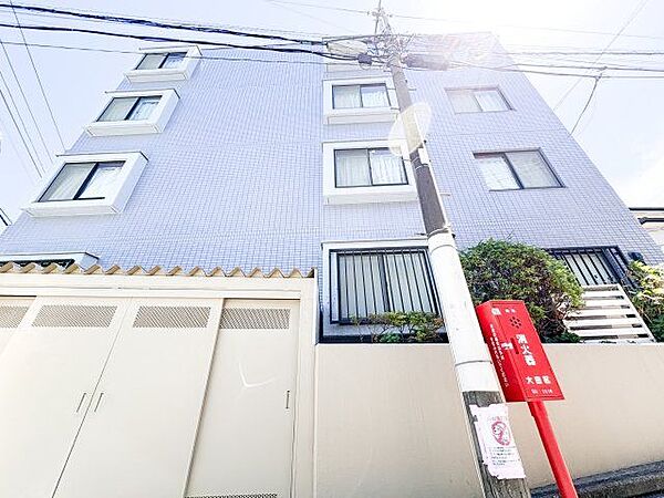 利便性＆自然環境に恵まれた、まさに人生を謳歌できる邸宅。