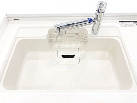 おいしい水を毎日飲める浄水器一体型シャワー水栓をご用意。