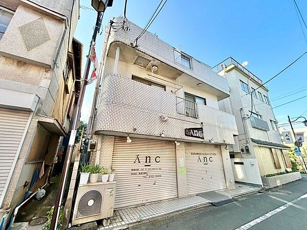 利便性＆自然環境に恵まれた、まさに人生を謳歌できる邸宅。