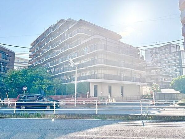 住まいは明日へのエネルギーを養うオアシス。趣味や遊びなどの好奇心を日常に求めていく住まいへ。