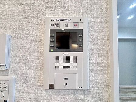 「見える安心」をカタチにしました。誰が来てもわかる様にモニター付きインターホンを設置。