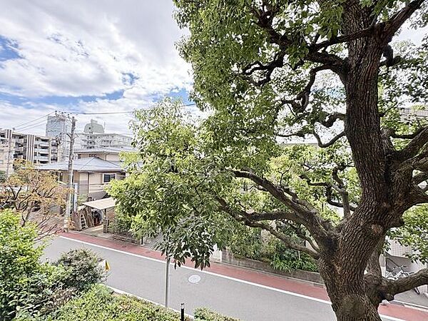 さまざまな表情の景色を眺めながら、くつろぎのひとときをお過ごしいただけます。