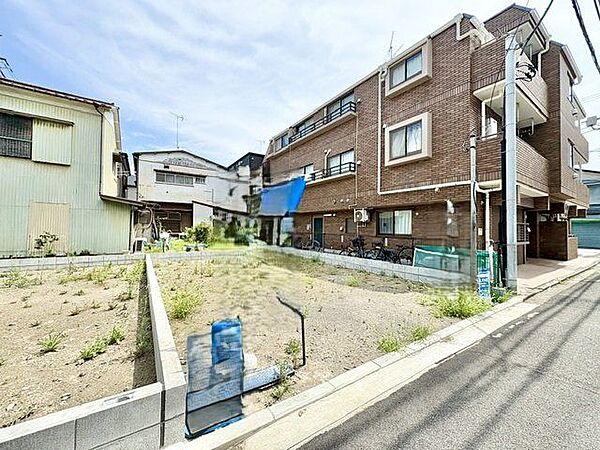 家族ひとりひとりが笑顔になれる邸宅を、この土地にイメージしてみてください。誇りに思える住まいを実現。