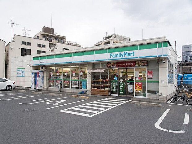 ファミリーマート世田谷廻沢店 260m