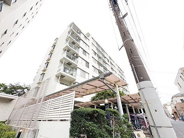 時代と共に変わりゆく街並みと、住む人の変わらない思いを融合。いつまでも誇りに思える住まいへ。