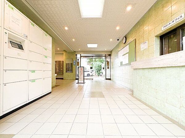 エントランスのお手入れが行き届き、共用部分がキレイでした。資産価値を高める部分としては重要です。