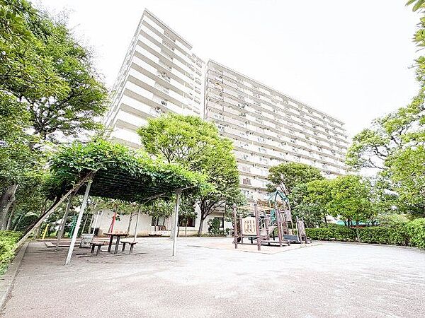 住む人がいつまでも心地良さを感じ続けられる多様な住空間を創造します。