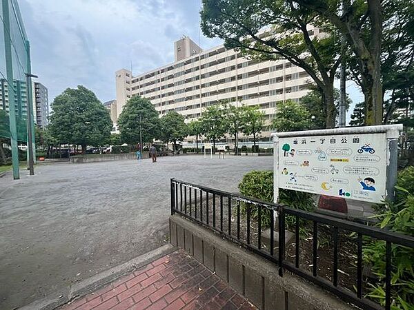 江東区立塩浜一丁目公園 190m