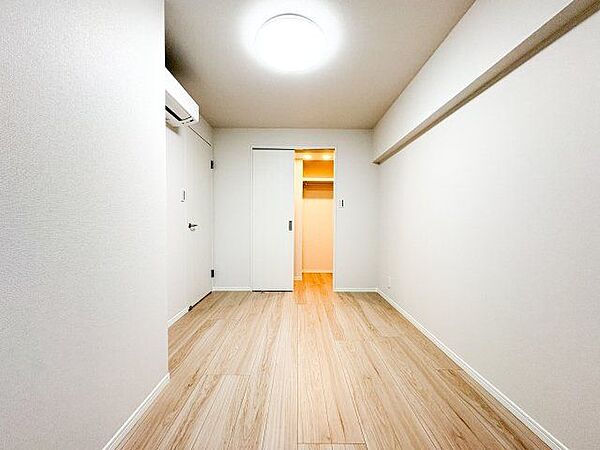 家族一人ひとりの大切なプライベート空間。趣味・感性で飾って頂けるようシンプルに仕上げてあります。