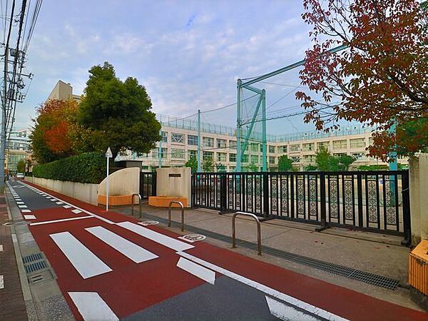 大田区立入新井第二小学校 100m