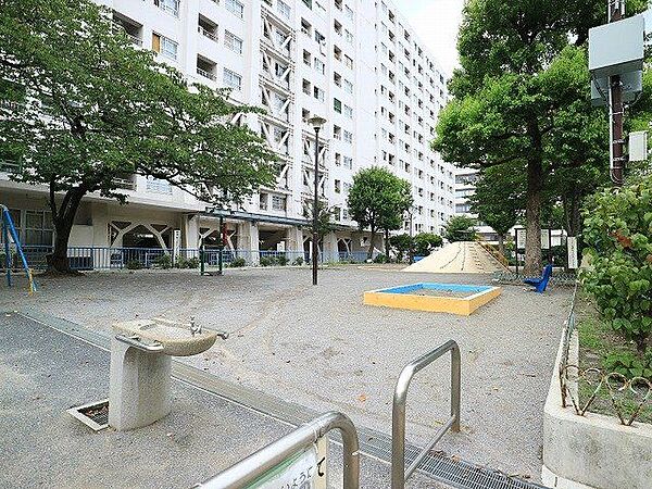 大森西一丁目公園 270m