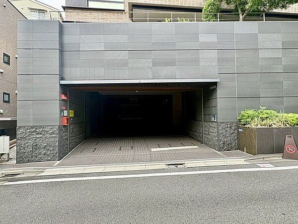 敷地内駐車場。