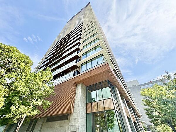 おしゃれな雰囲気や自然の潤い、親しみやすさといった個性を、街に新たな価値をもたらし続けてくれます。