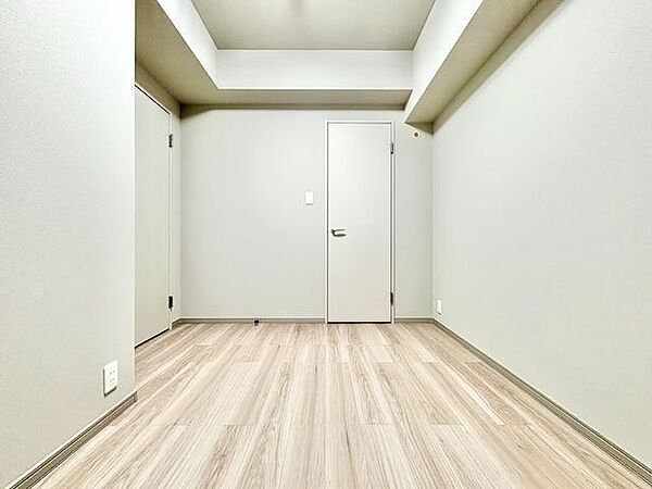 ウォークインクローゼットなど充実の収納が、すっきりとした生活空間を演出します。