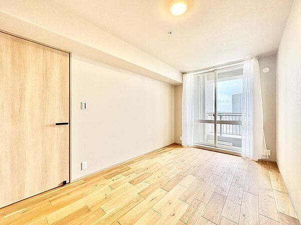 一日の中で多くの時間を過すことになる住まいだからこそ、いつも穏やかな空間であるように心掛けています。