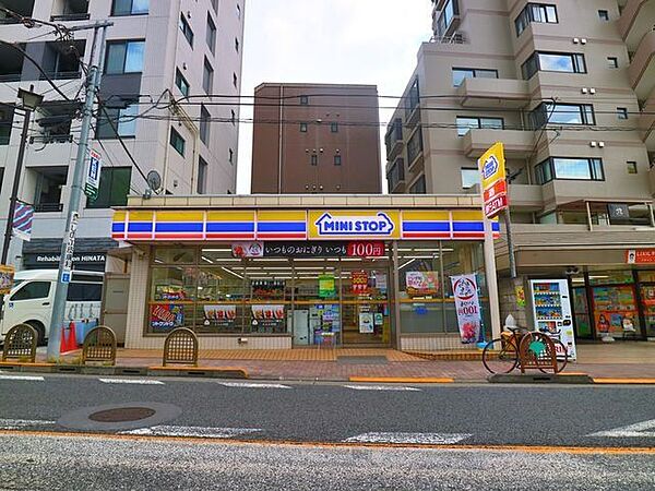 ミニストップ白金6丁目店 110m