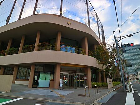 港区立小中一貫教育校白金の丘学園白金の丘小学校 230m
