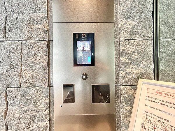 オートロック機能付で、安心のセキュリティ。毎日の暮らしを優しくサポートしてくれます。