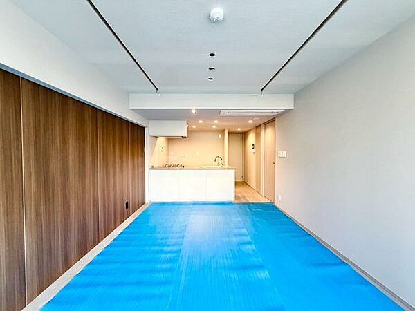 現在内装リノベーション中です。