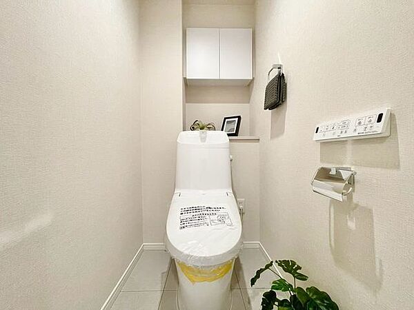 毎日使う場所だからこそ、使い勝手を考慮しました。白を基調に、飽きのこない空間に。