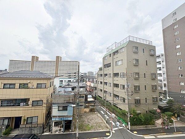 さまざまな表情の景色を眺めながら、くつろぎのひと時をお過ごし頂けます。
