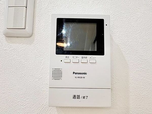 「見える安心」をカタチにしました。誰が来てもわかる様にモニター付きインターホンを設置。
