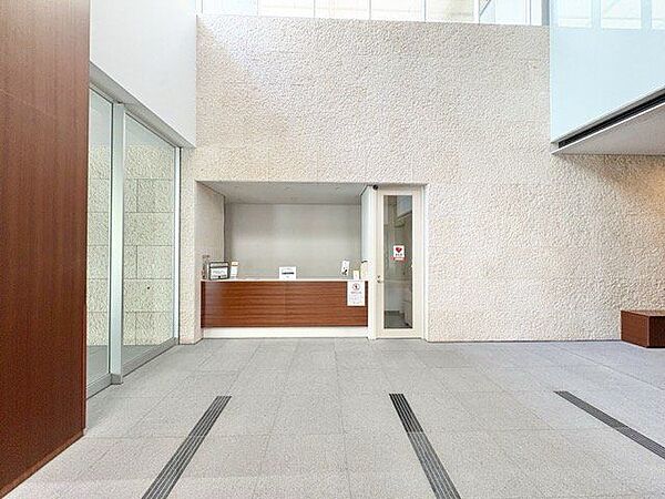 エントランスのお手入れが行き届き、共用部分がキレイでした。資産価値を高める部分としては重要です。