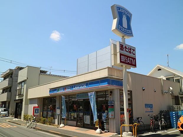 ローソン目黒緑が丘三丁目店 70m