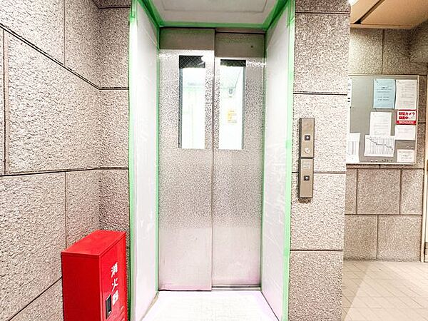 エレベーター有。