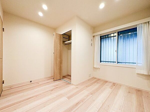 一日の中で多くの時間を過すことになる住まいだからこそ、いつも穏やかな空間であるように心掛けています。