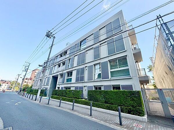 おしゃれな雰囲気や自然の潤い、親しみやすさといった個性を、街に新たな価値をもたらし続けてくれます。