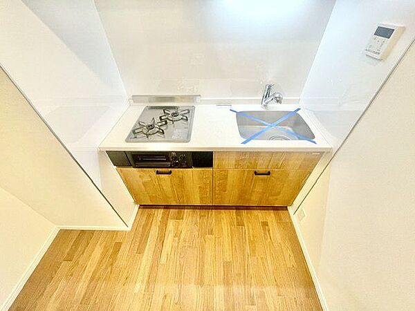 暮らしの中で輝き続けるキッチン。日々の調理を快適にサポート。あなたの暮らしに寄り添うキッチンです。