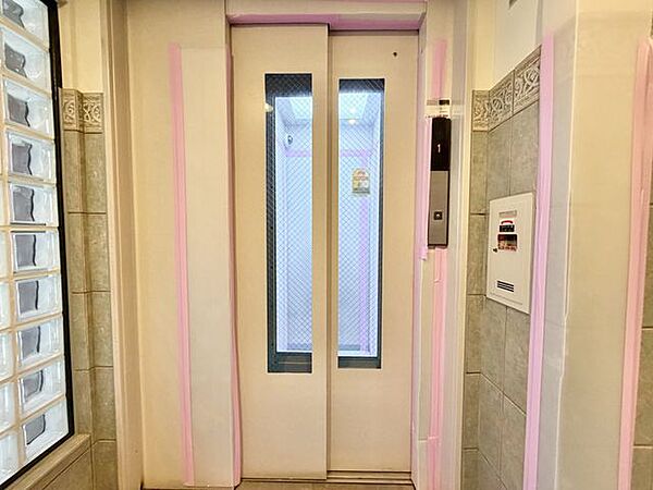 エレベーター