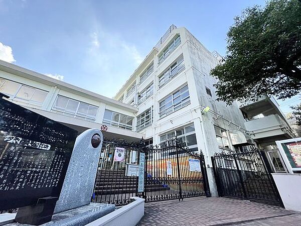 渋谷区立長谷戸小学校 400m